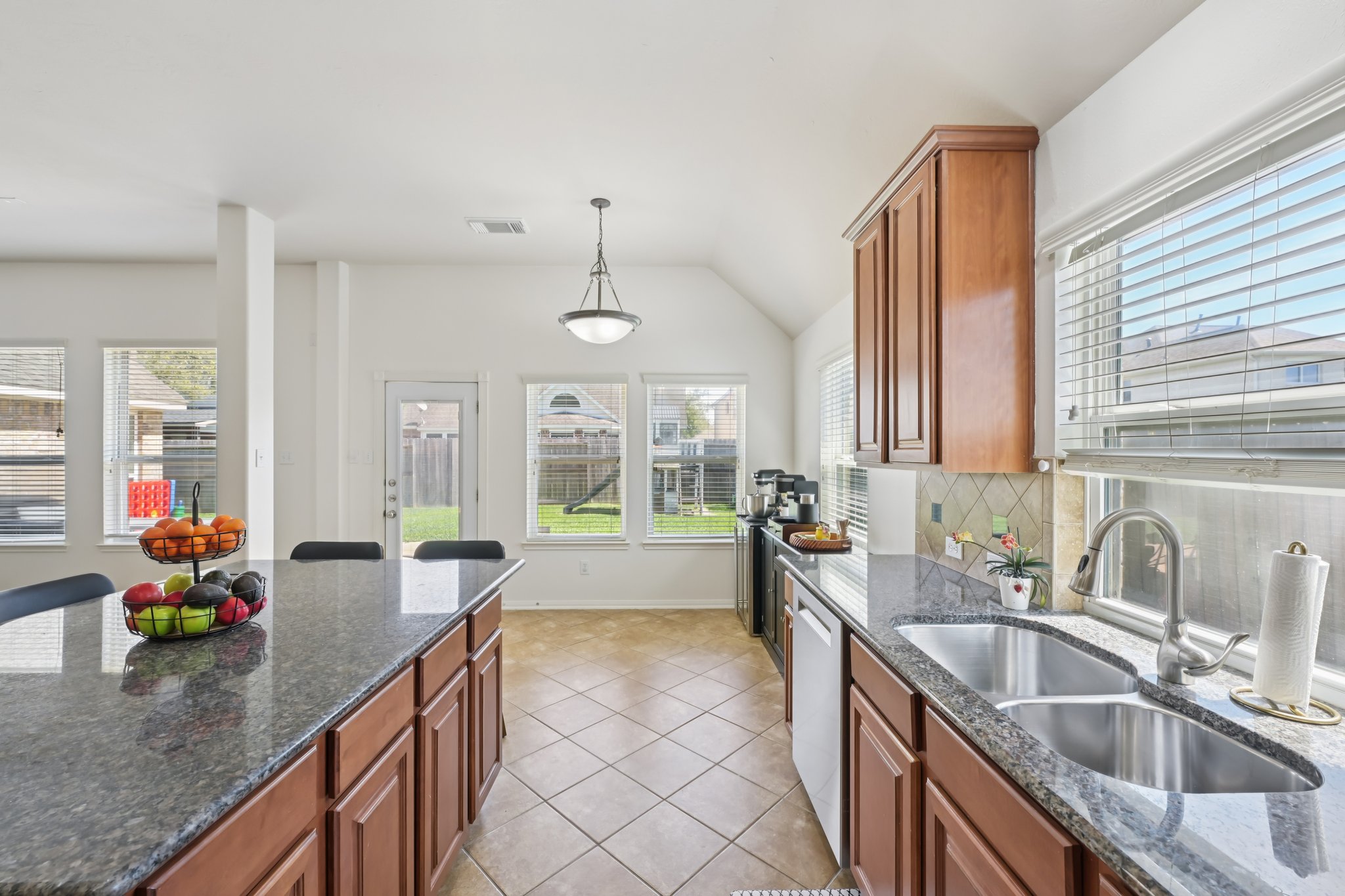 Highstone Ct-S1703-019.jpg