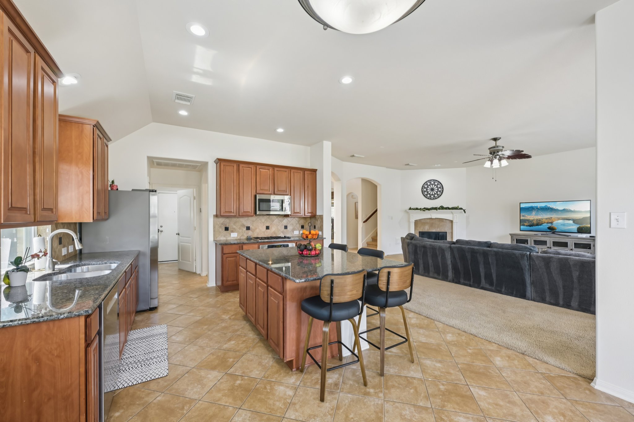 Highstone Ct-S1703-020.jpg