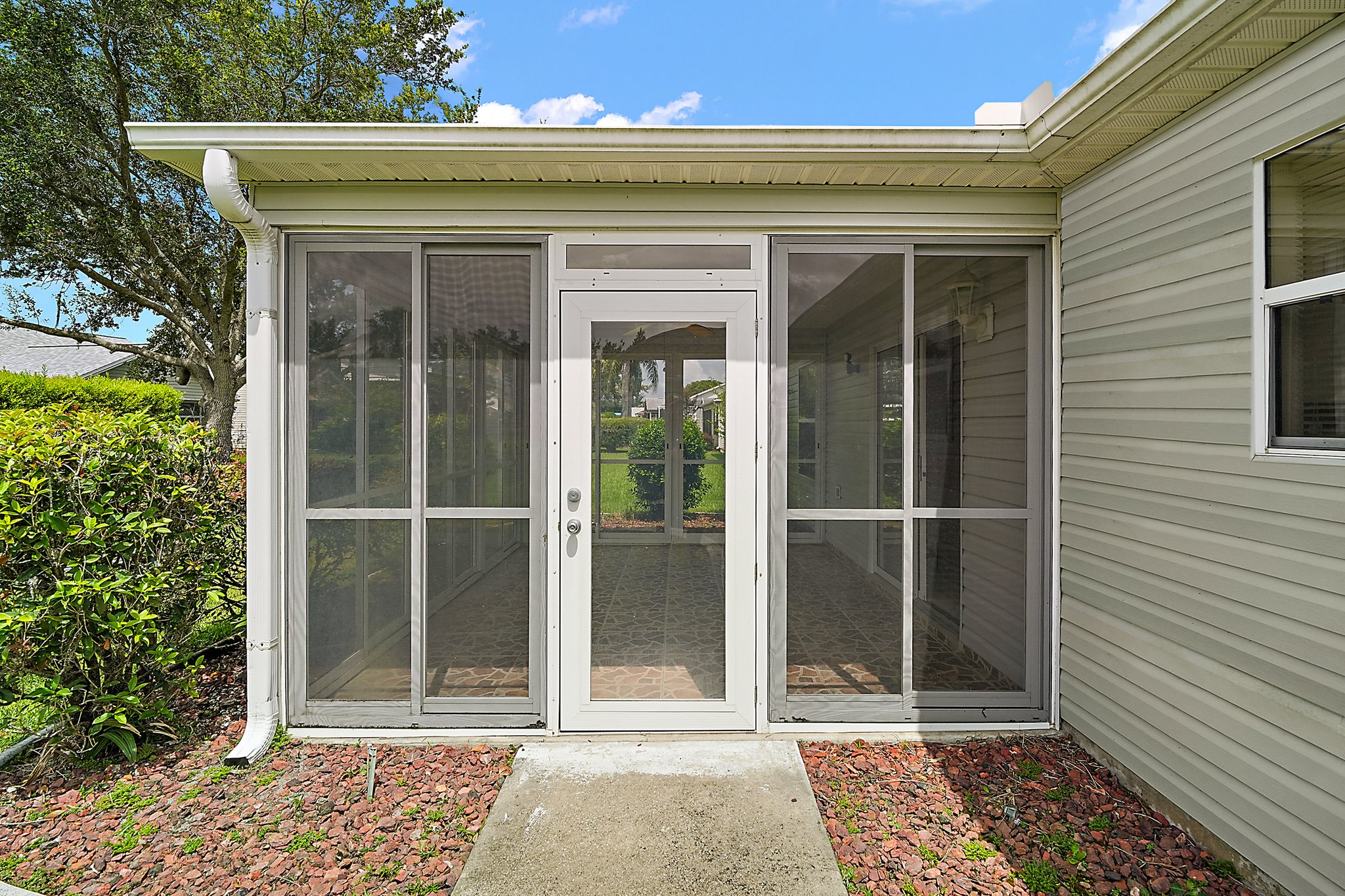 Enclosed Lanai Exterior