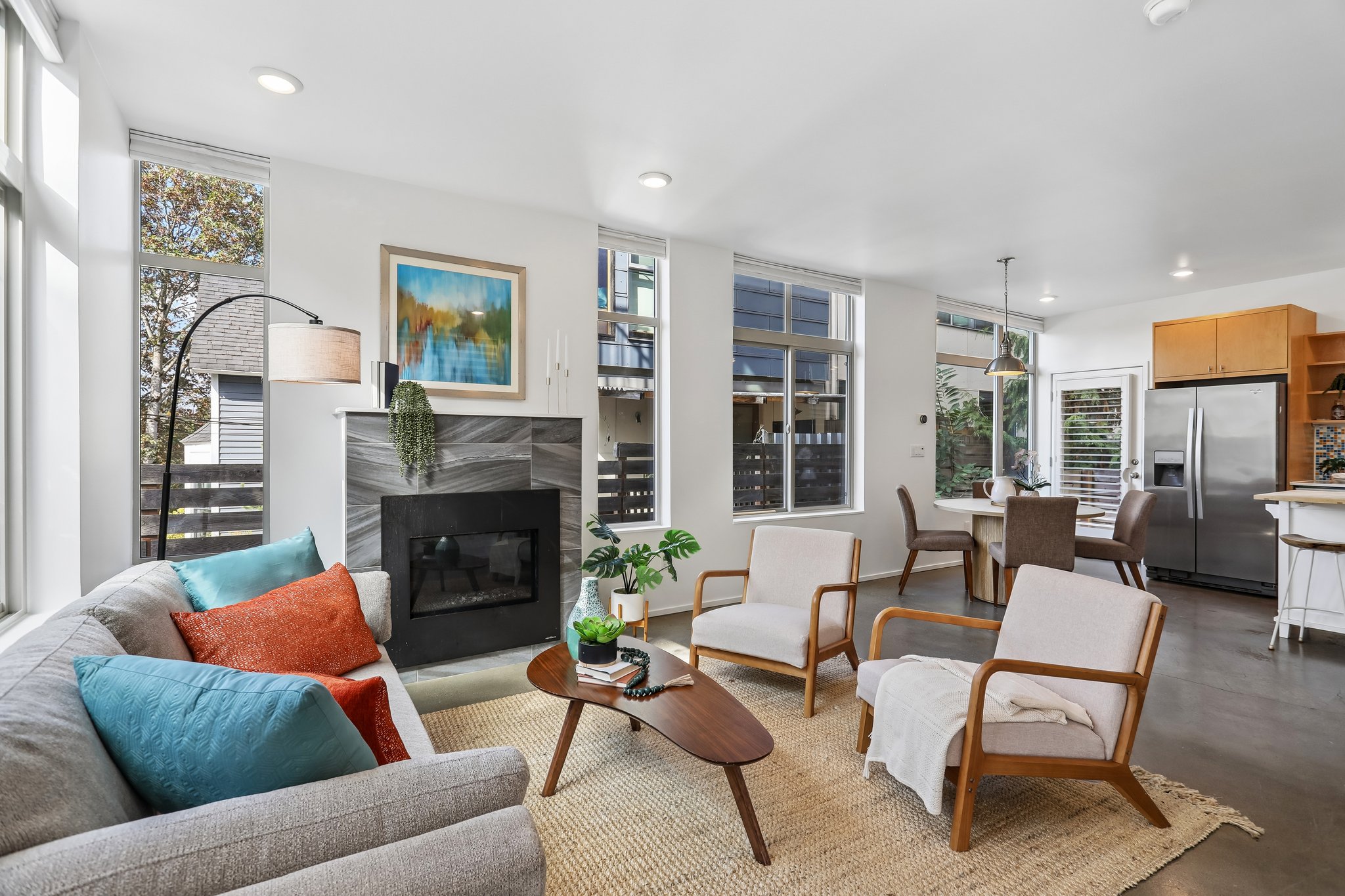 2208 E Alder St-S2309-005.jpg