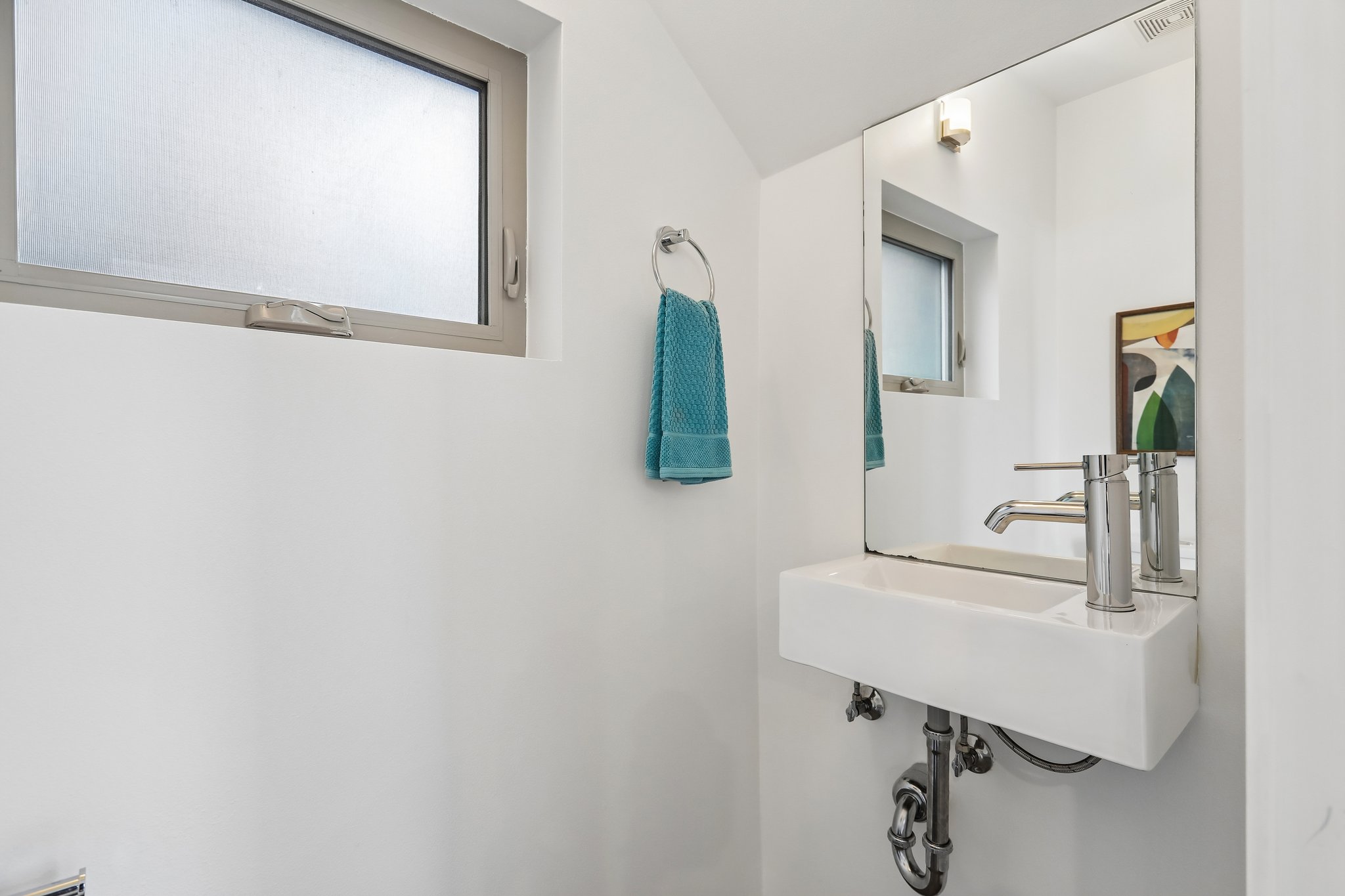 2208 E Alder St-S2309-024.jpg