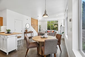 2208 E Alder St-S2309-008.jpg