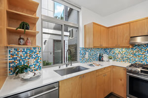 2208 E Alder St-S2309-009.jpg