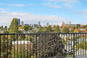 2208 E Alder St-S2309-026.jpg