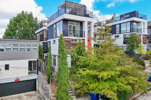 2208 E Alder St-S2309-033.jpg
