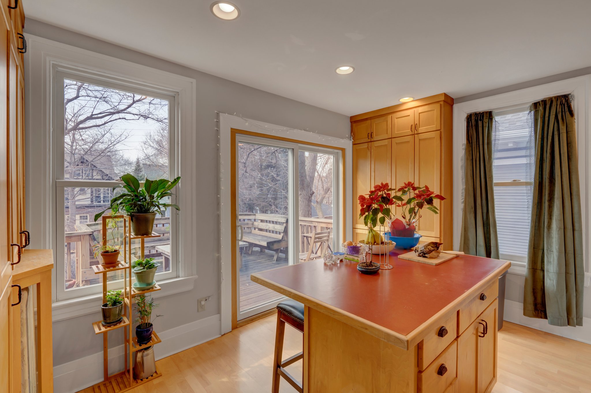 2208 Girard Ave S, Minneapolis, MN 55405, USA Photo 20