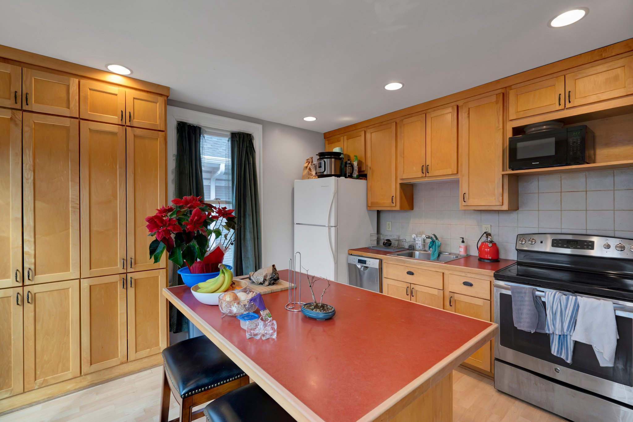 2208 Girard Ave S, Minneapolis, MN 55405, USA Photo 21