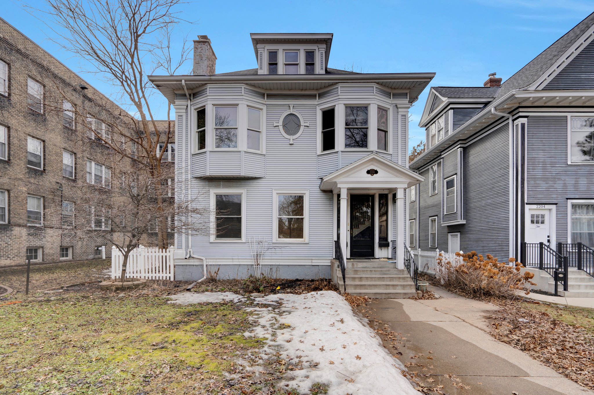 2208 Girard Ave S, Minneapolis, MN 55405, USA Photo 1