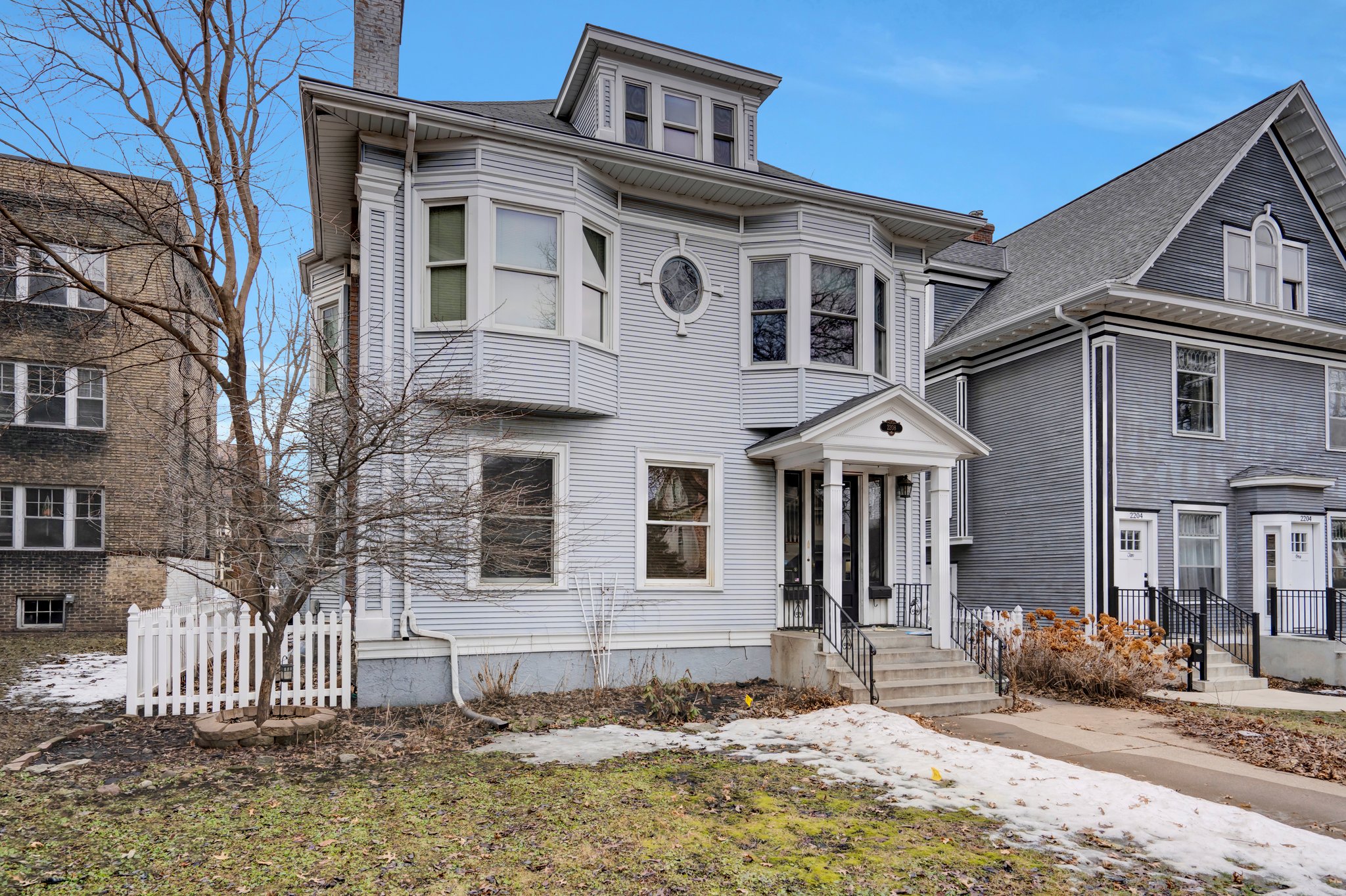 2208 Girard Ave S, Minneapolis, MN 55405, USA Photo 3