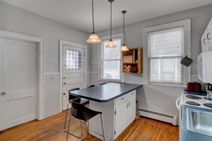 2208 Girard Ave S, Minneapolis, MN 55405, USA Photo 9
