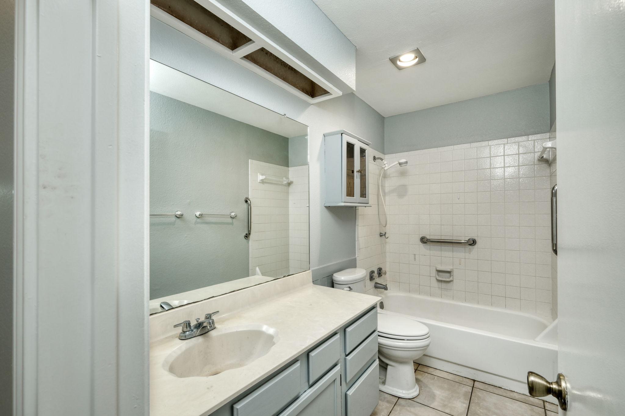 Hall Bathroom