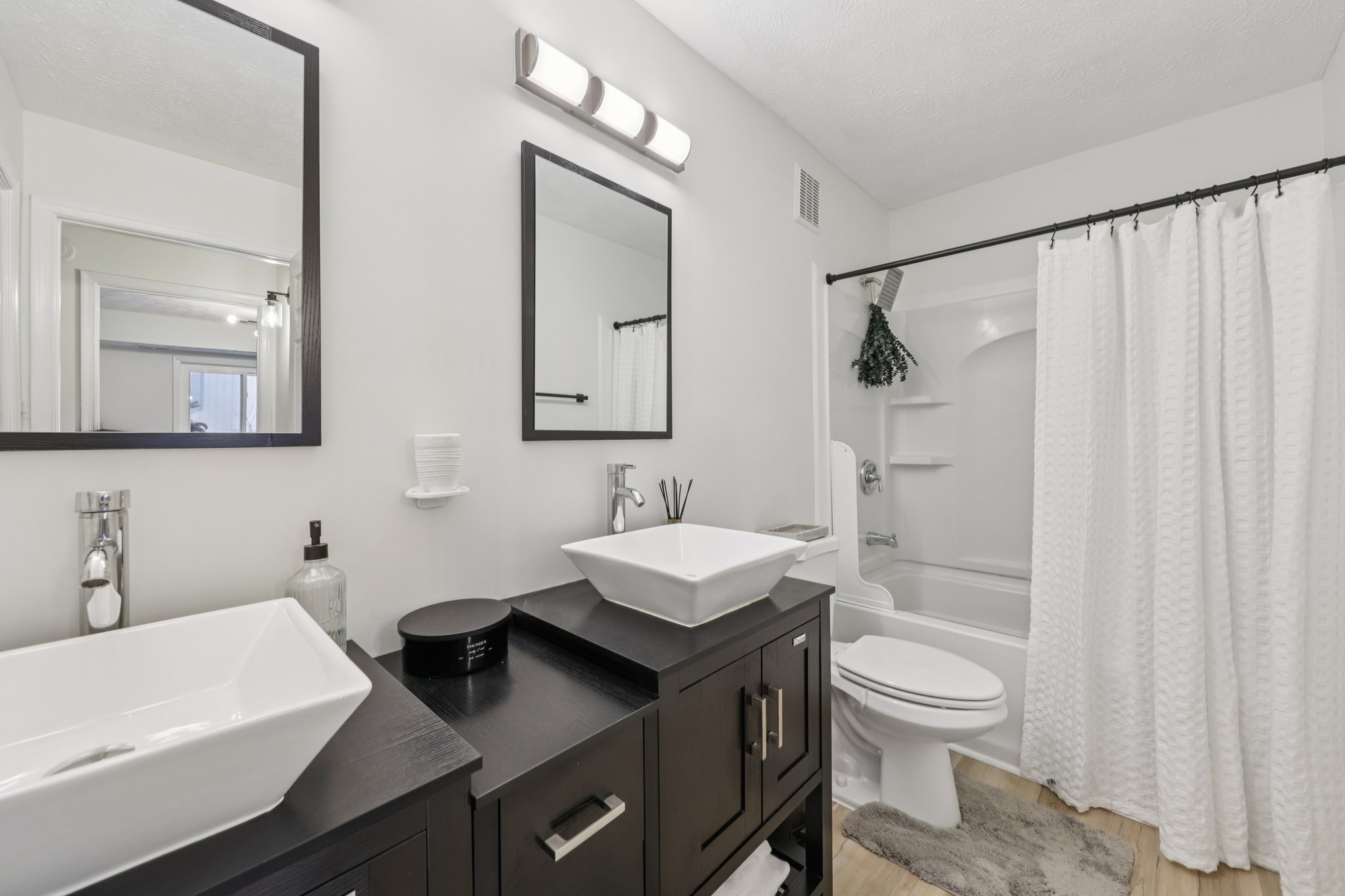 Hunters Run Dr-S1412-016.jpg