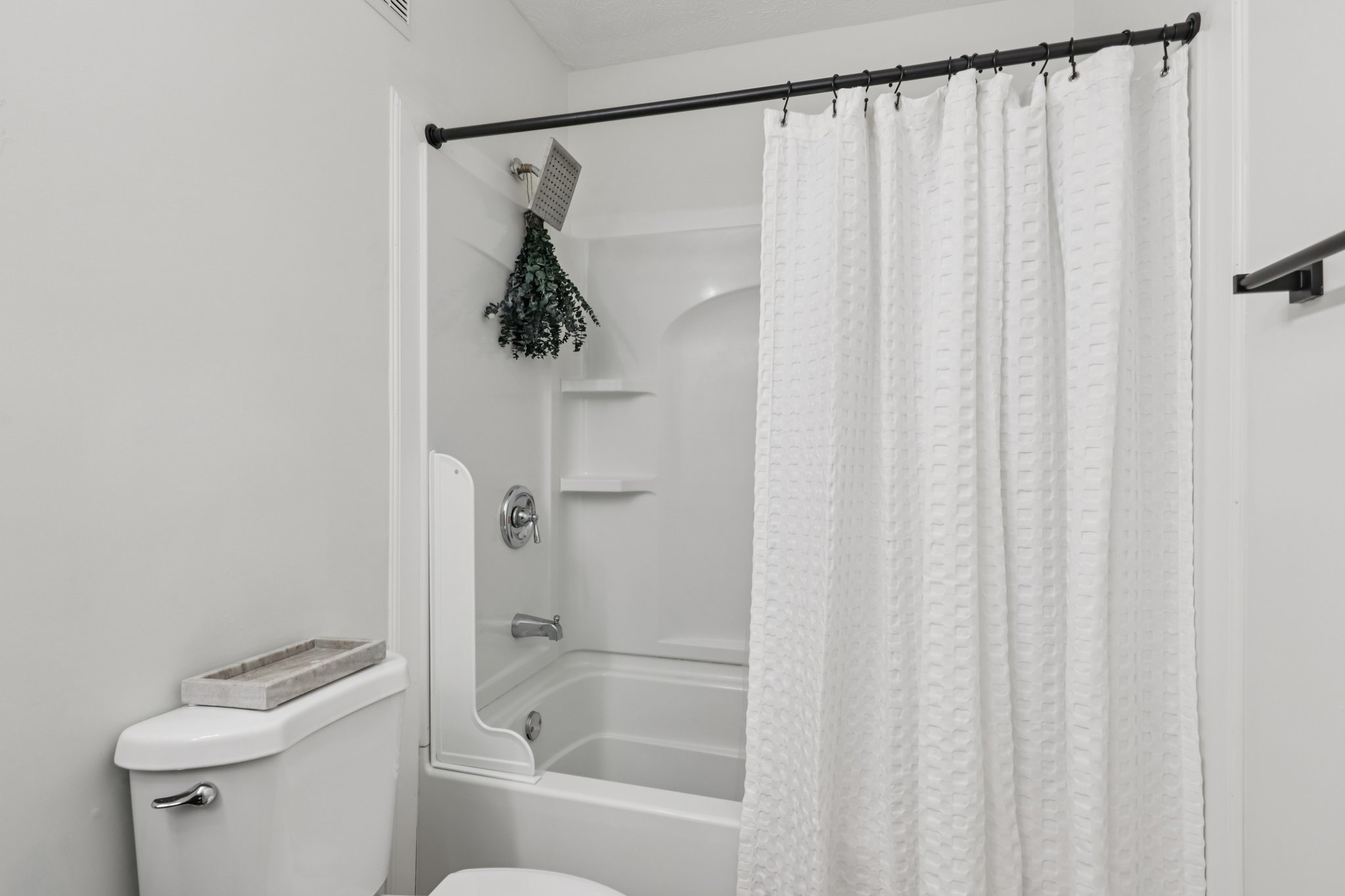 Hunters Run Dr-S1412-017.jpg