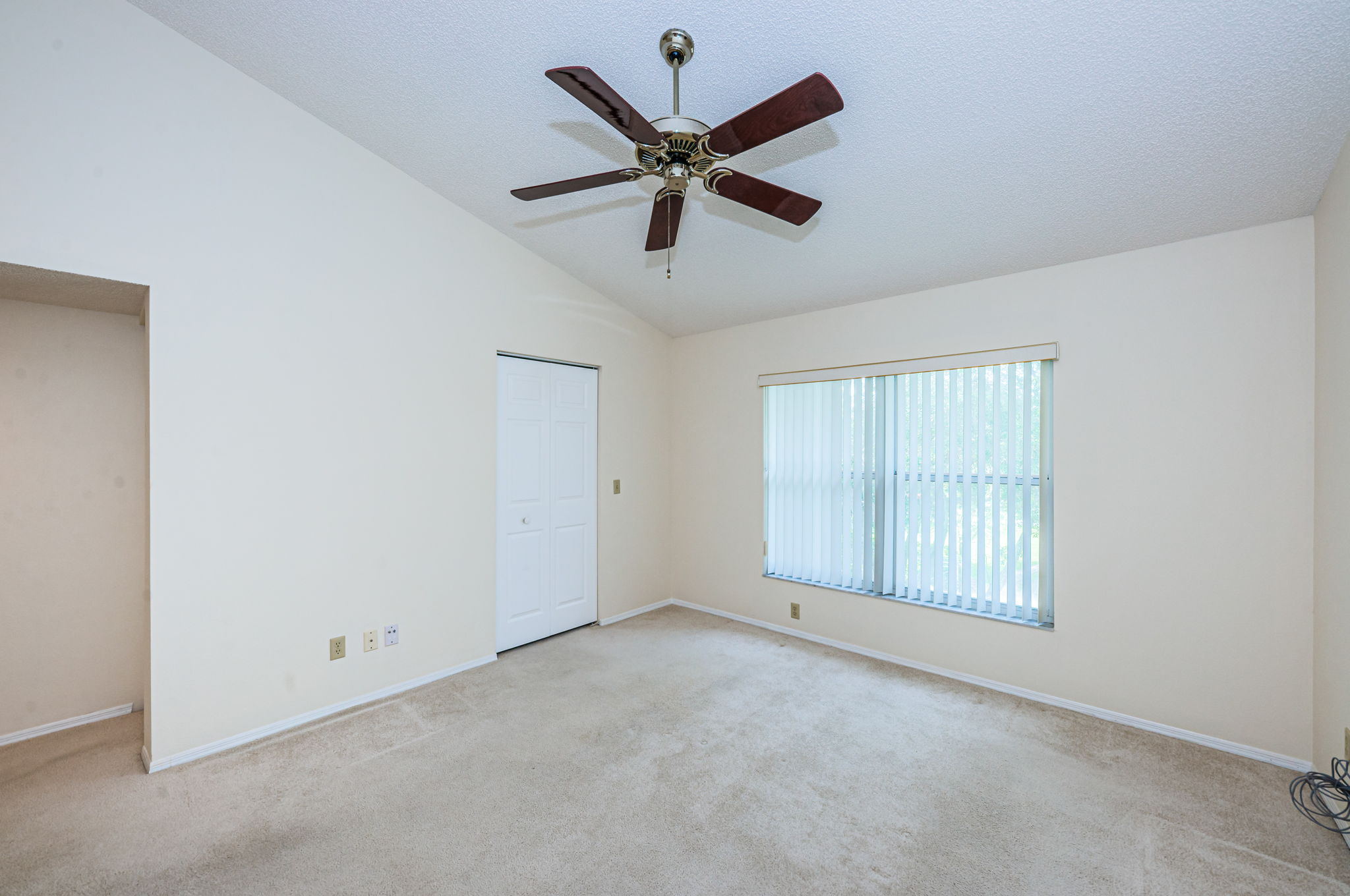 Master Bedroom1b