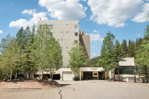Saints John Rd unit 2537-1406-001.jpg