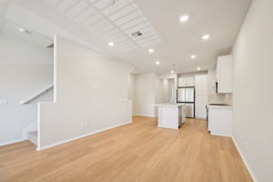 So Cal - The Knoll Community - 221 Aurora Lane Pomona CA 91767-006