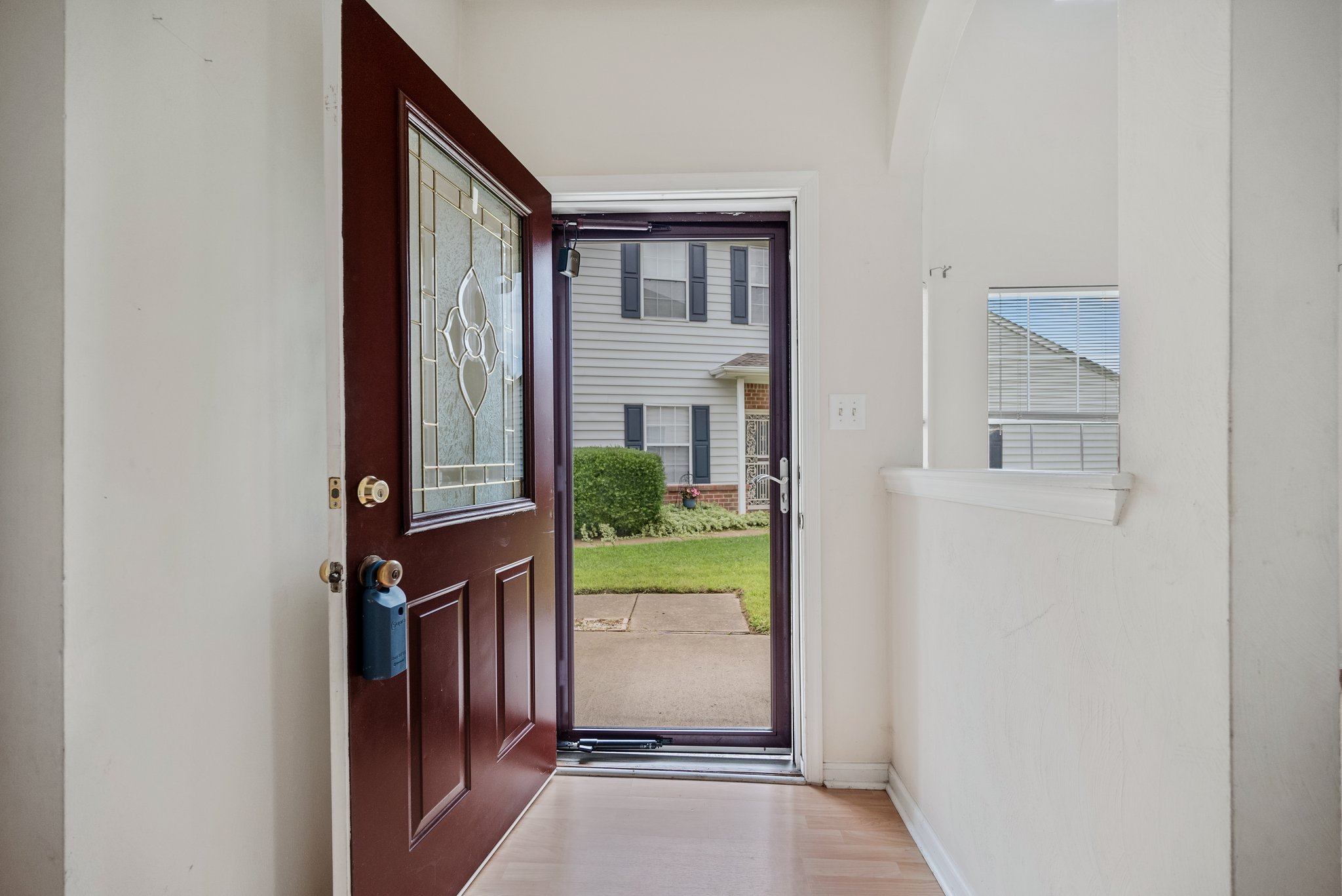 221 Belmont Cir, Yorktown, VA 23693 American Real Estate Media