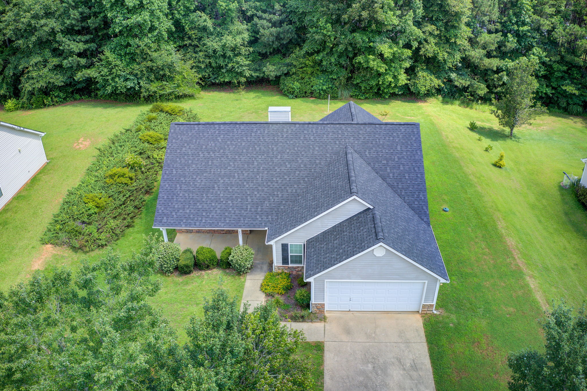 34 Aerial Ext Front B w Yard Views
