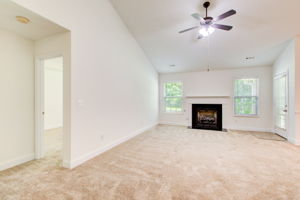 23 Living Room w Main BR Access