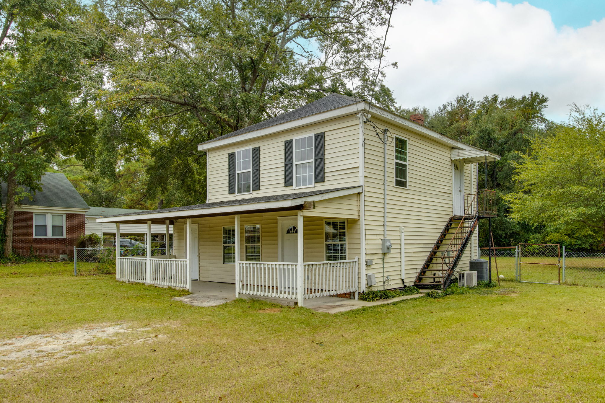 221 Hendrix St, West Columbia, SC 29169, USA Photo 3