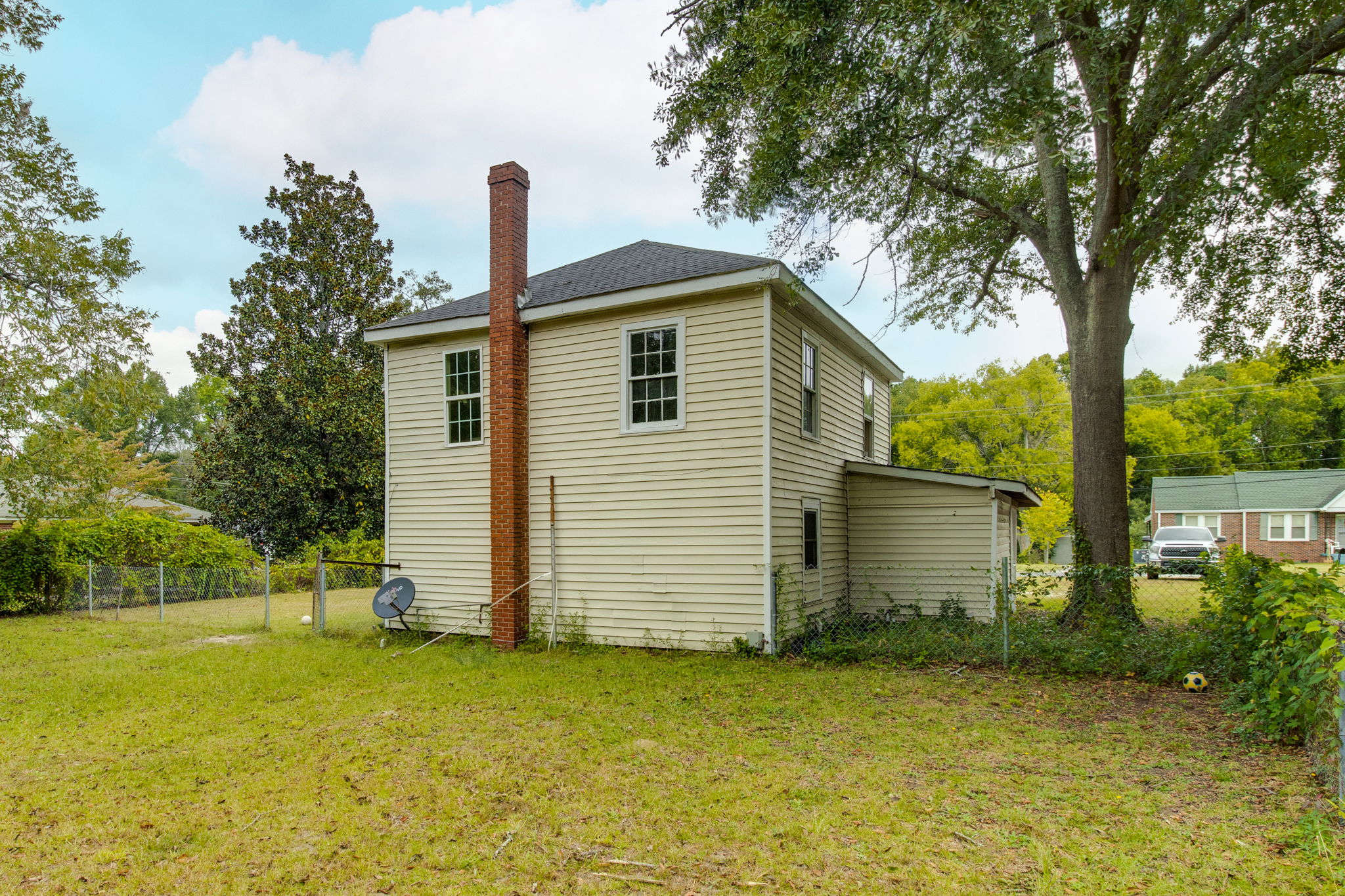 221 Hendrix St, West Columbia, SC 29169, USA Photo 24