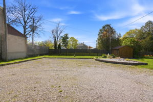  Photo 44