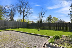  Photo 48