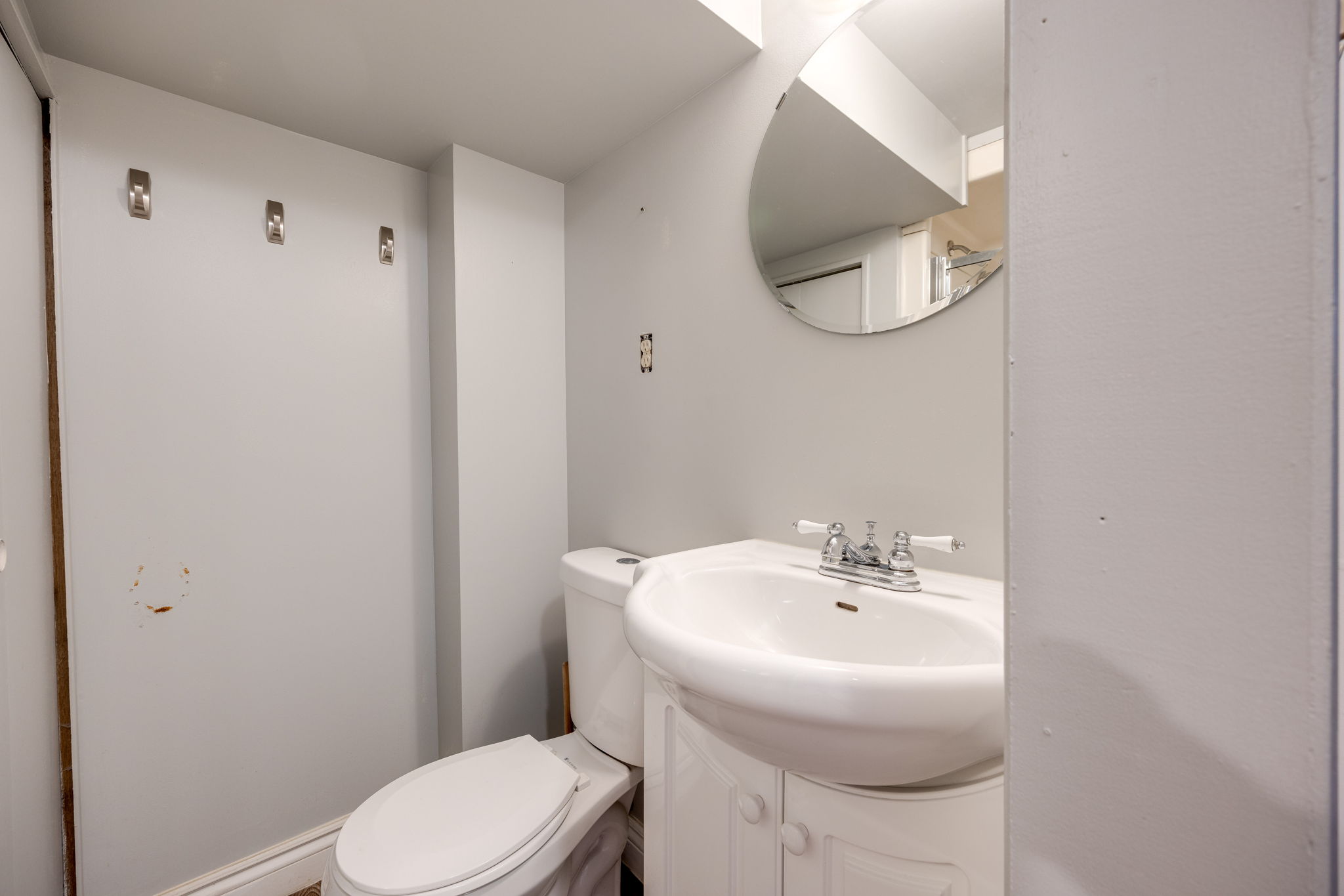 Oshawa property showcase — delivered property photograph 37