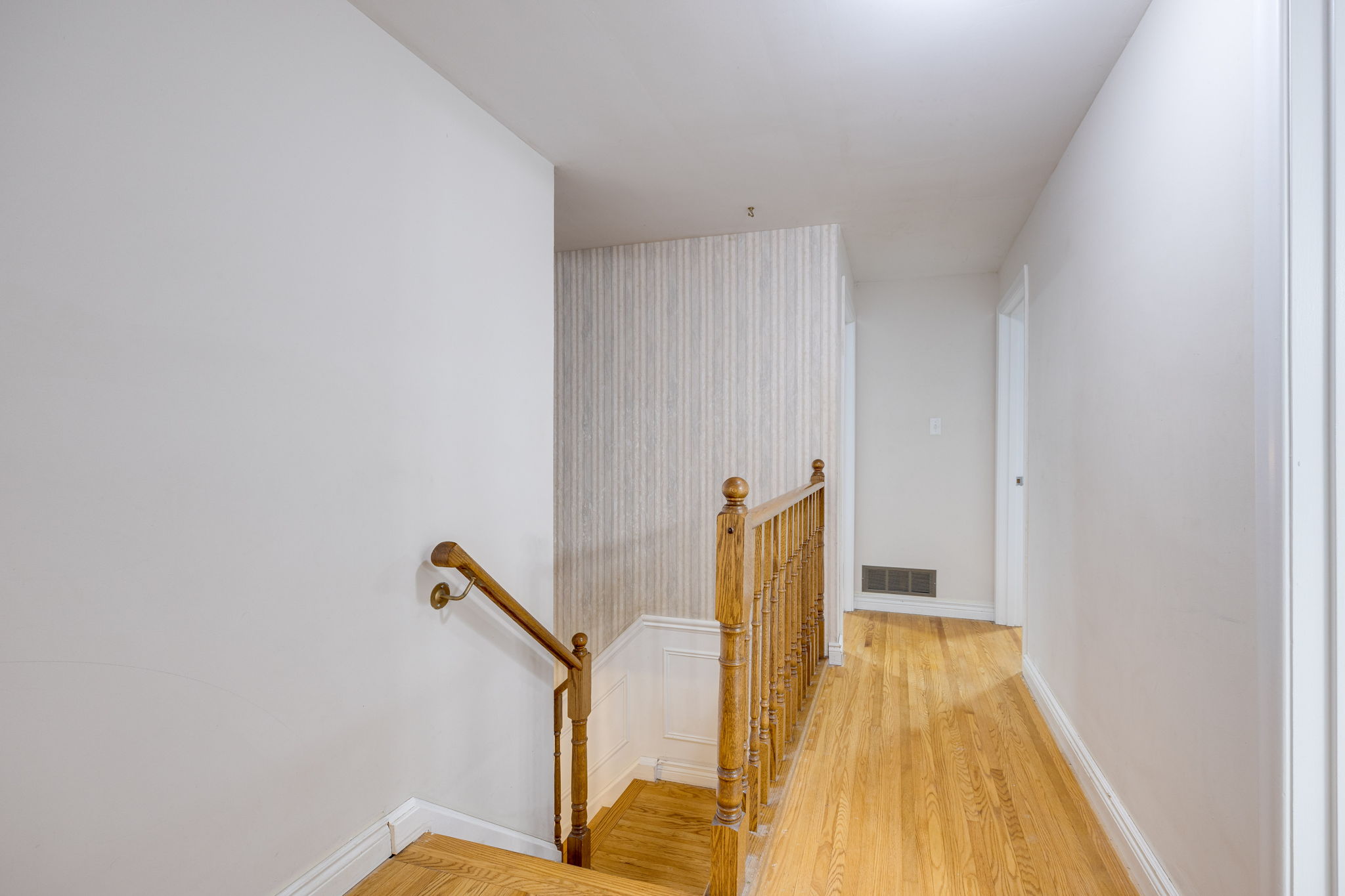 Oshawa property showcase — delivered property photograph 21