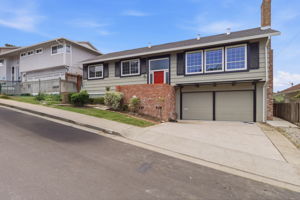 003_F8_221 Merced Dr