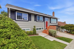 005_F8_221 Merced Dr