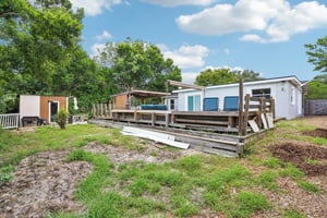 N Devon Ave-S2208-034.jpg