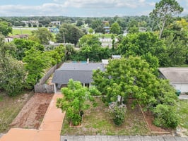 N Devon Ave-S2208-042.jpg
