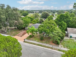 N Devon Ave-S2208-044.jpg