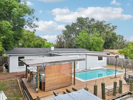 N Devon Ave-S2208-057.jpg