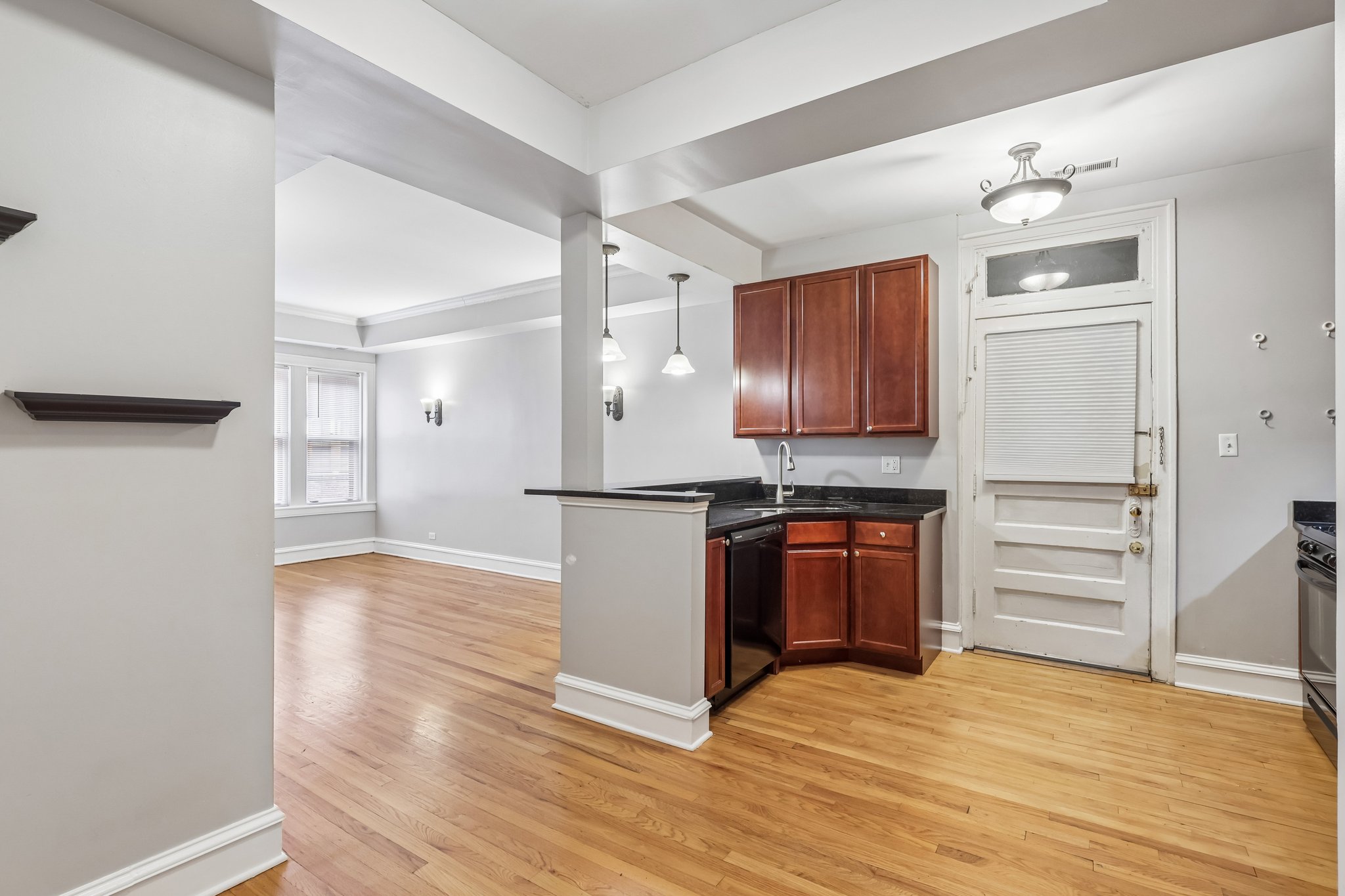 N Oak Park Ave-S1208-016.jpg