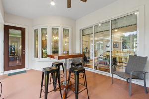 Screened-in Porch