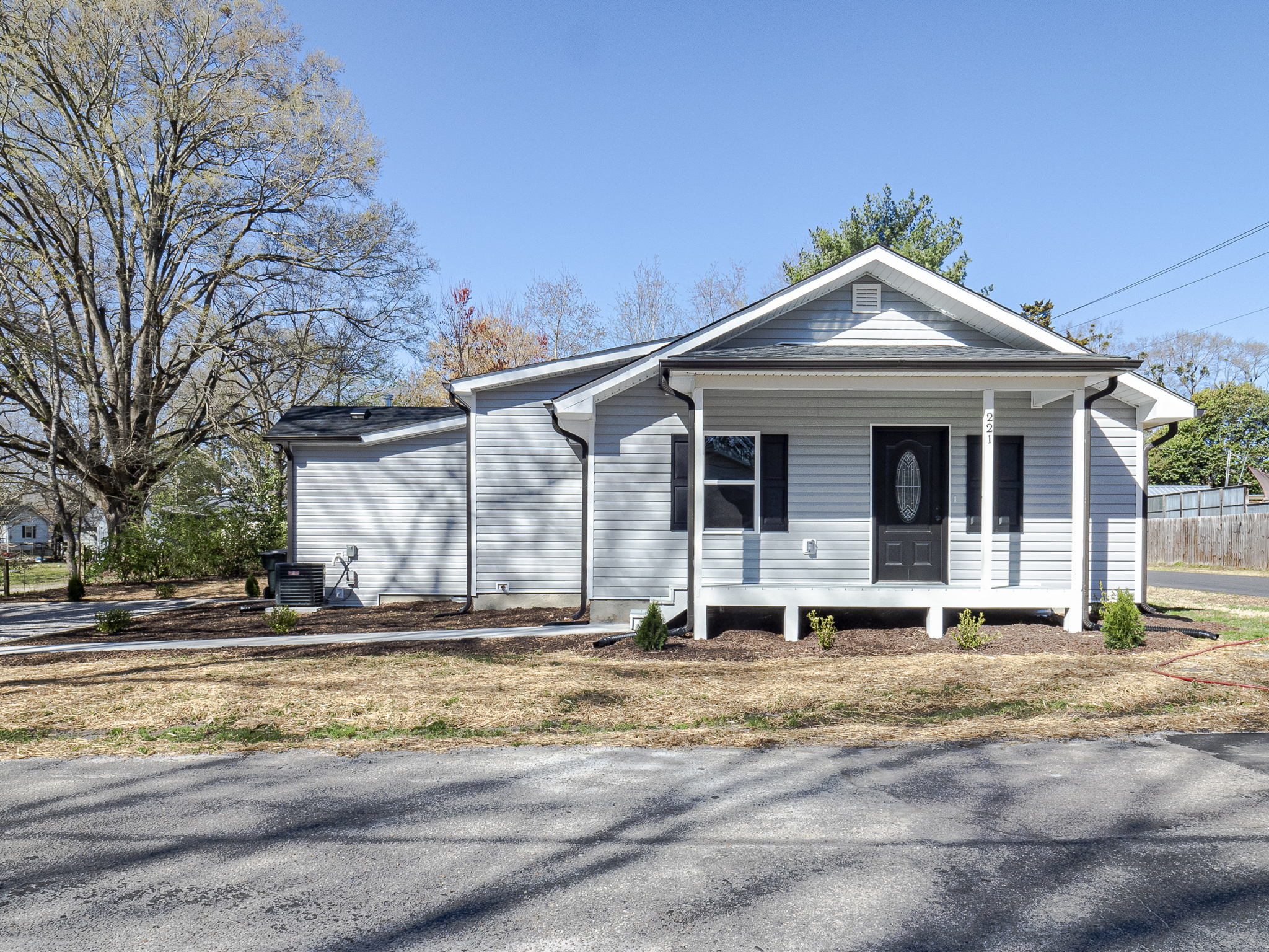 221 Sallinger St, Knightdale, NC 27545, USA Photo 2