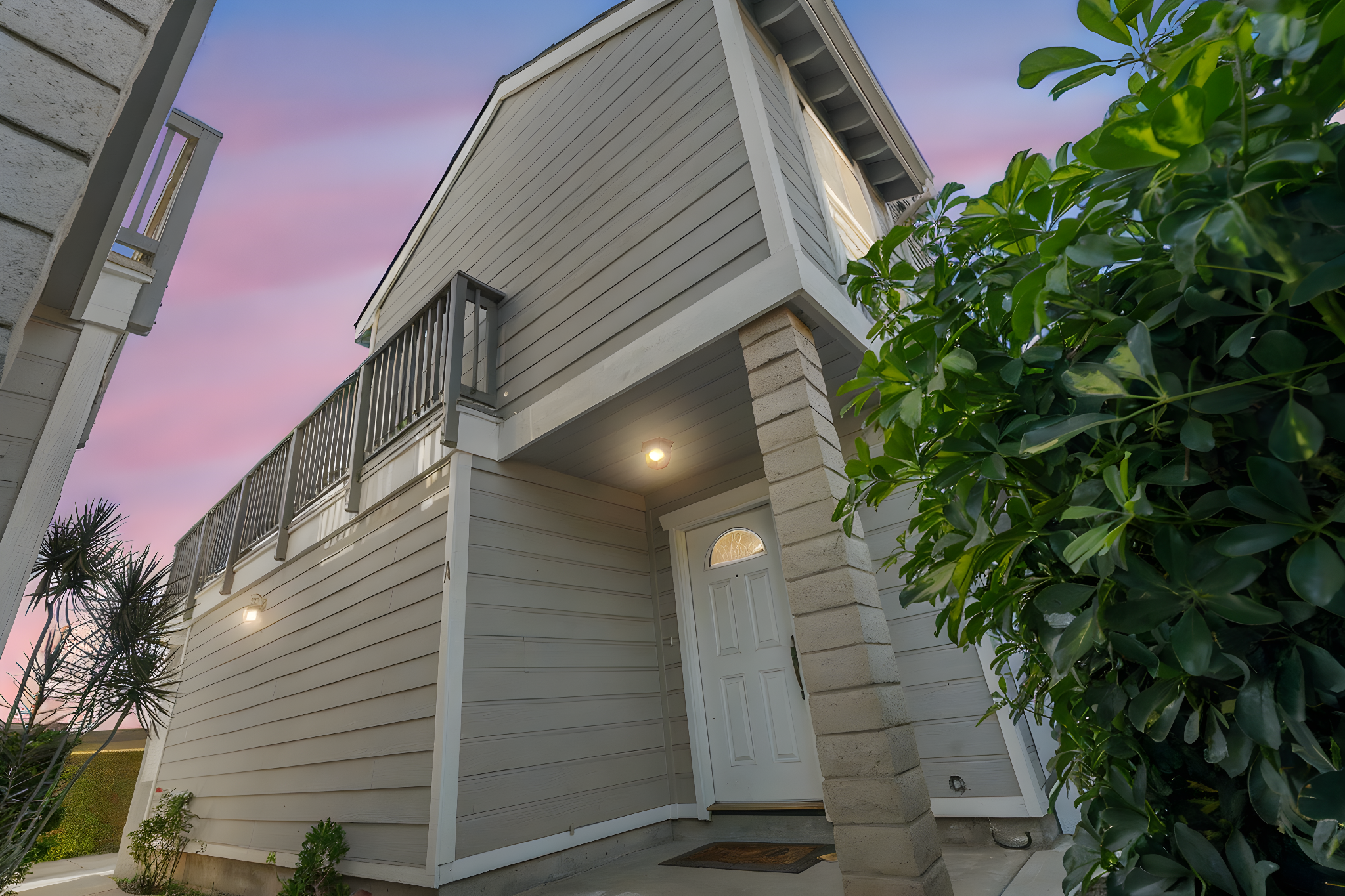 DSC06390.ARW day to dusk.jpeg