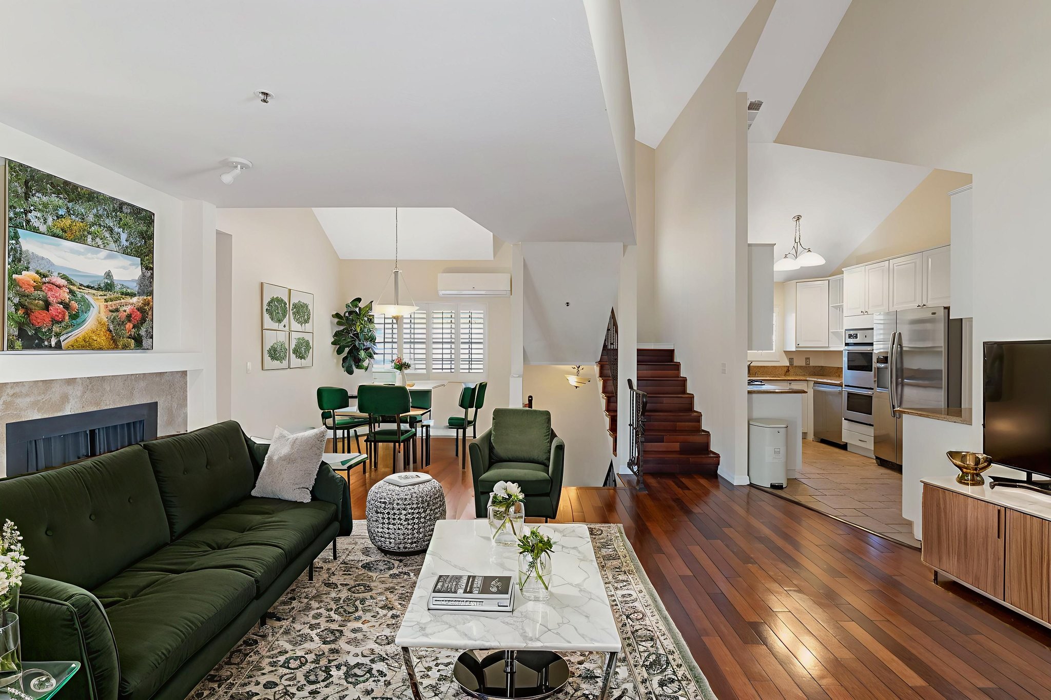 DSC06203.ARW virtually staged.jpeg