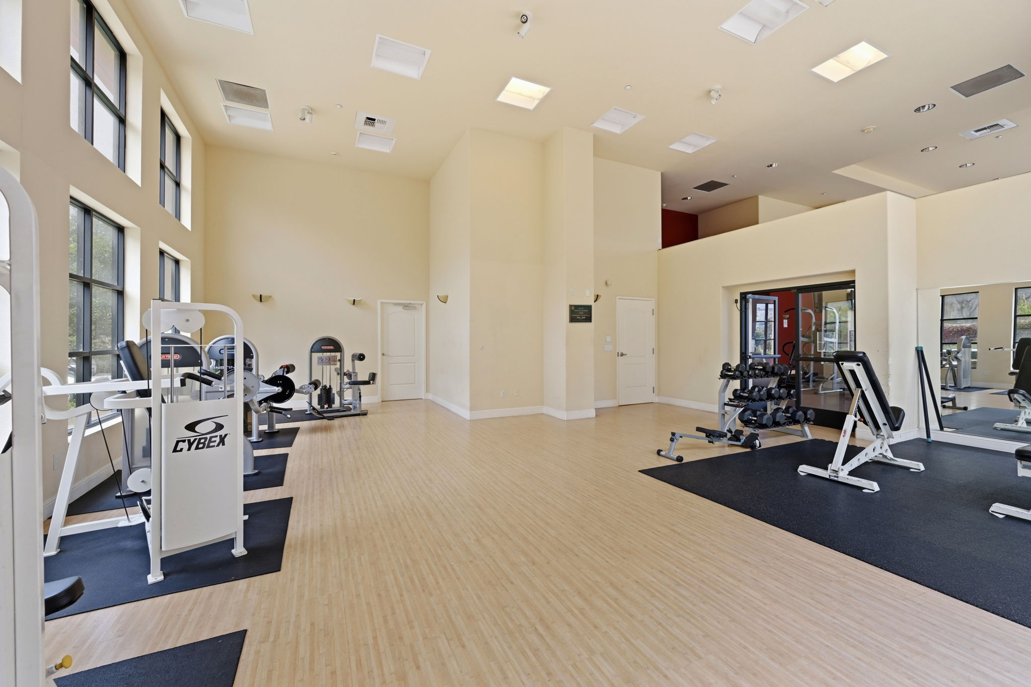 037_F8_2210 Gellert Blvd 5301