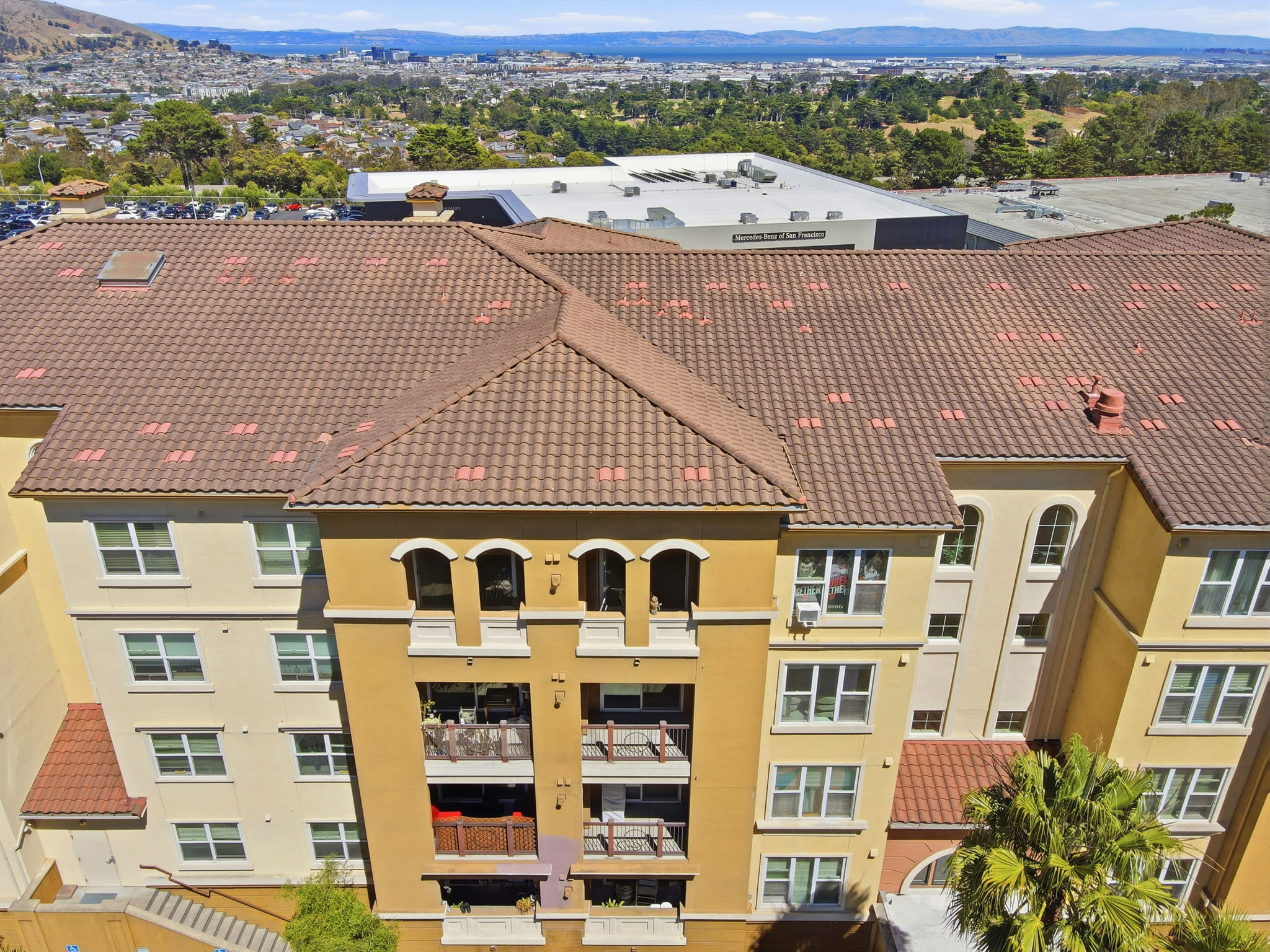 009_F8_AERIAL_2210 Gellert Blvd 5301
