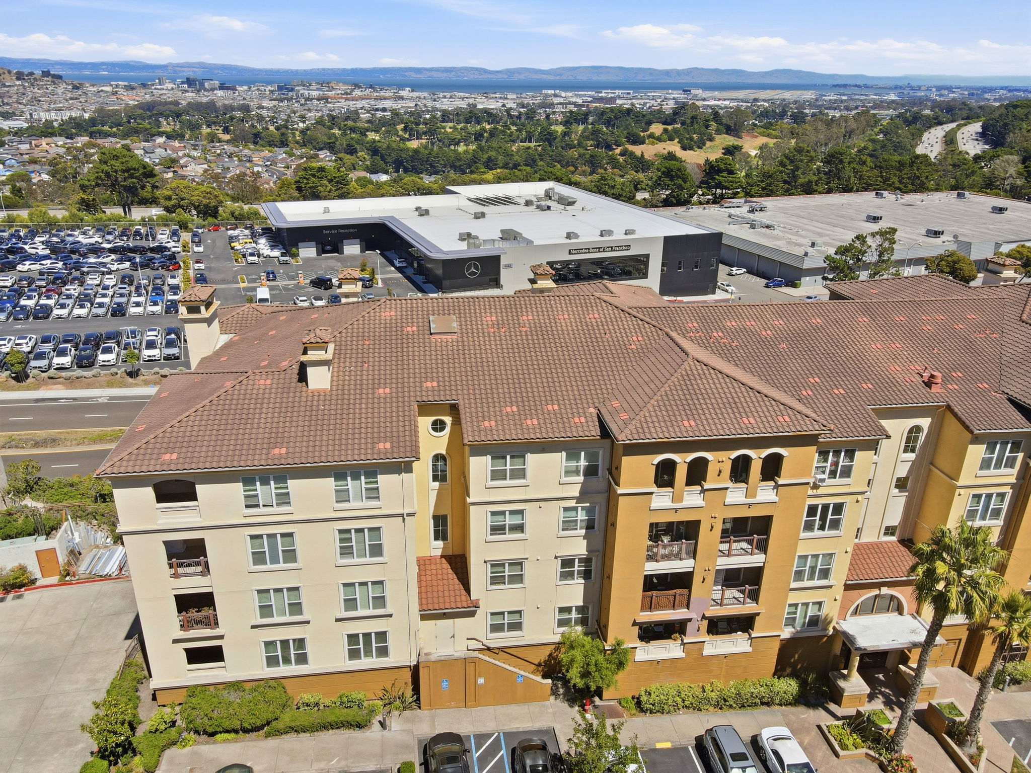 012_F8_AERIAL_2210 Gellert Blvd 5301
