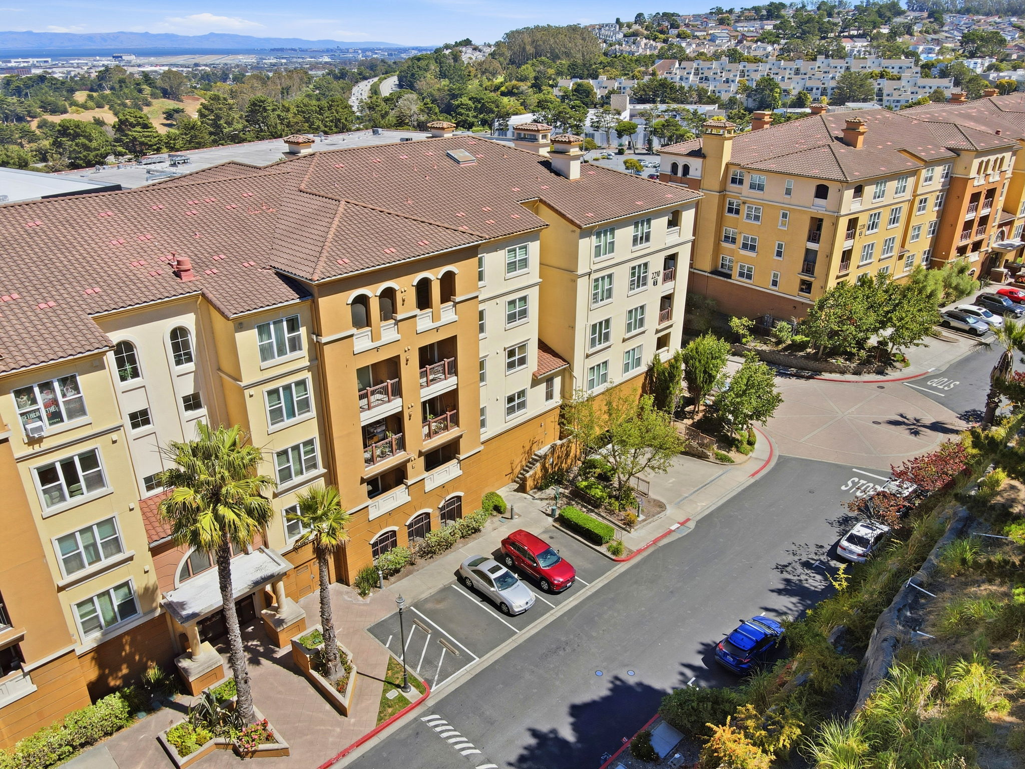 015_F8_AERIAL_2210 Gellert Blvd 5301