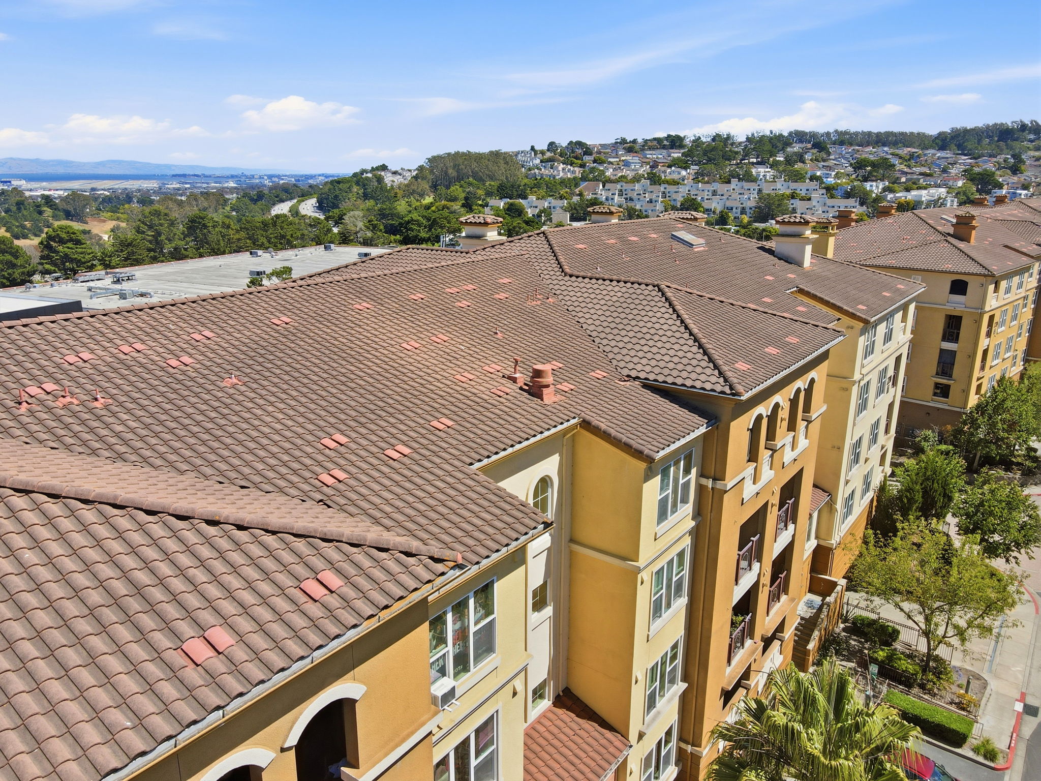 020_F8_AERIAL_2210 Gellert Blvd 5301