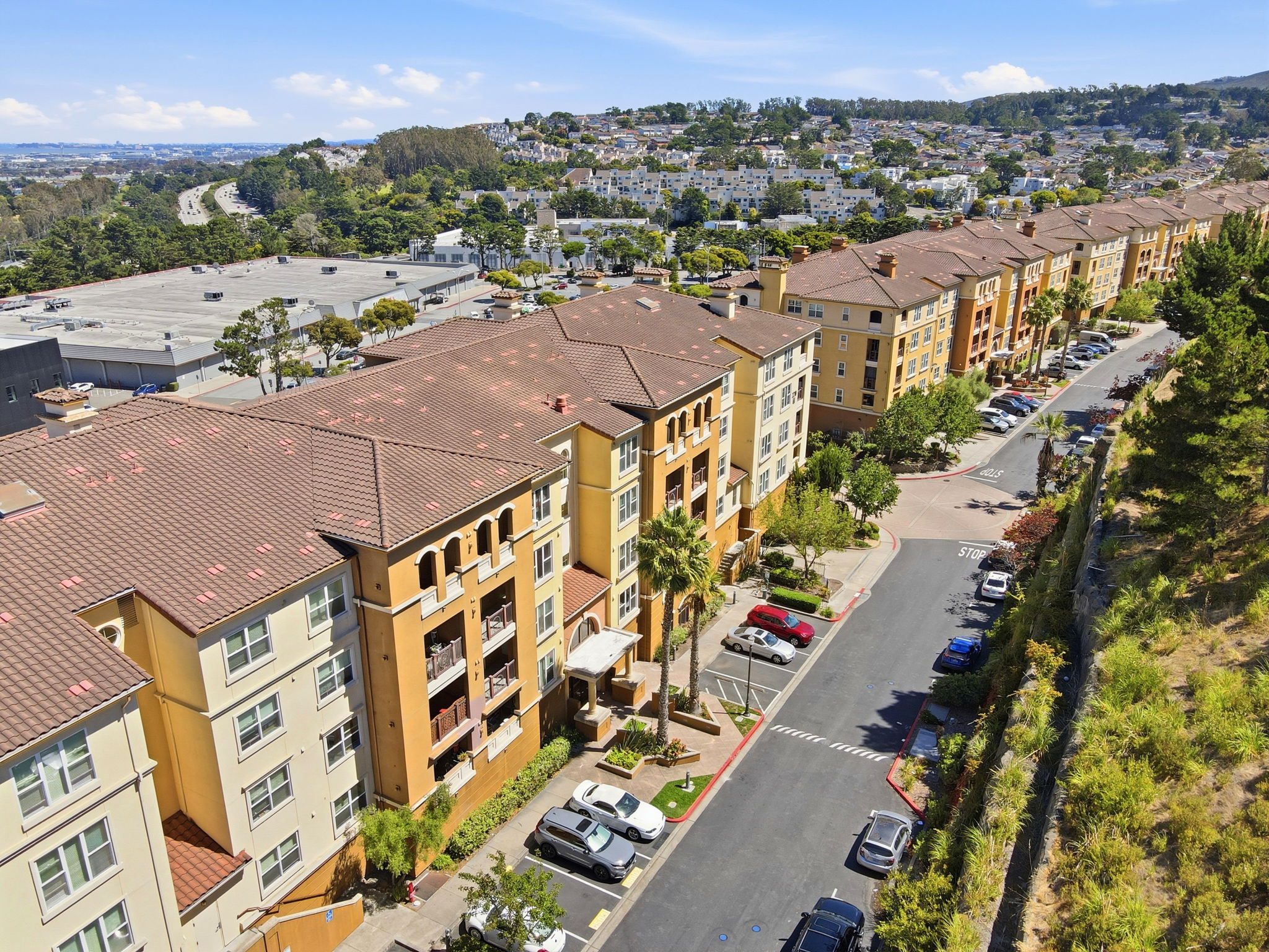 024_F8_AERIAL_2210 Gellert Blvd 5301