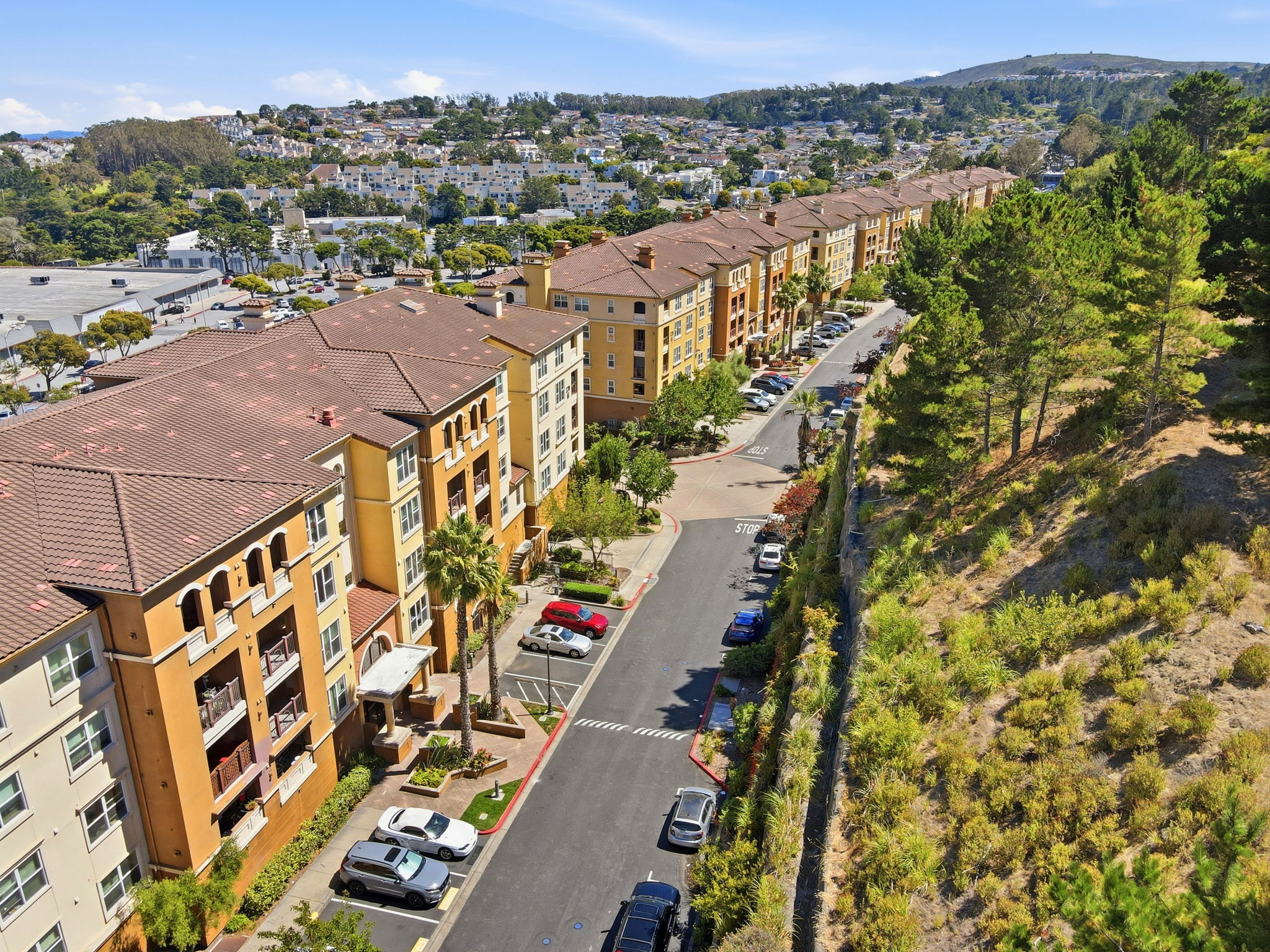025_F8_AERIAL_2210 Gellert Blvd 5301