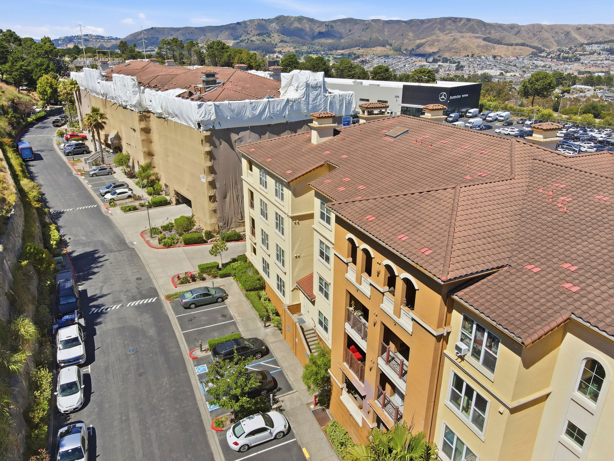 032_F8_AERIAL_2210 Gellert Blvd 5301