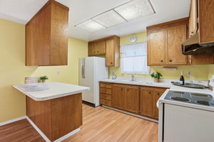 012_F8_2210 Greenwich Ct