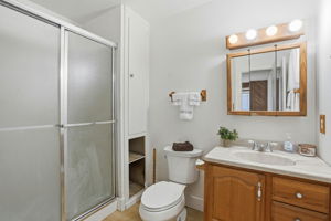 029_F8_2210 Greenwich Ct